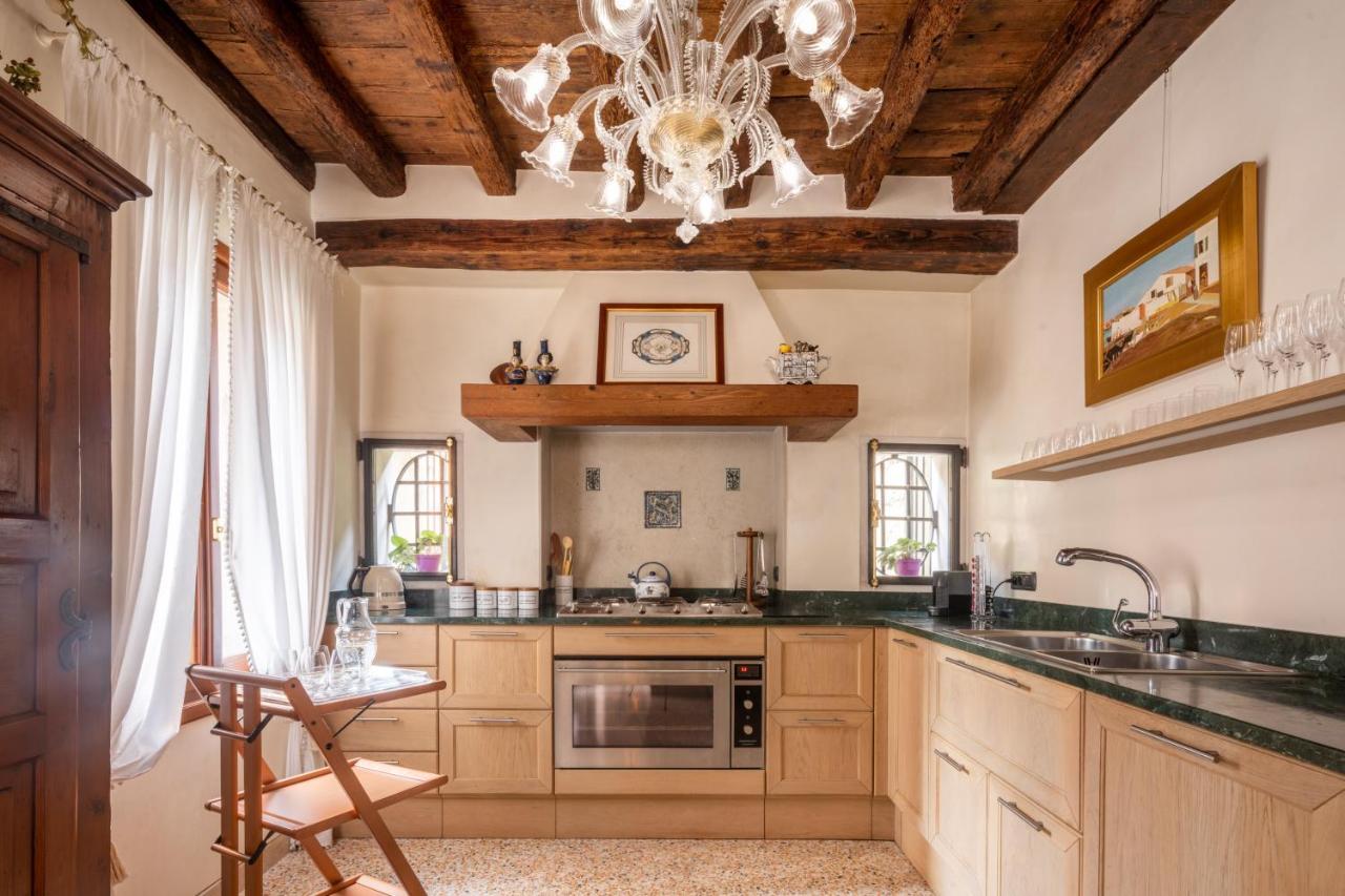 Garden Mansion With Private Mooring R&r Appartement *